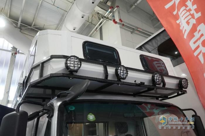 快上車！歐馬可智藍(lán)混動(dòng)房車帶你開啟無(wú)憂之旅！