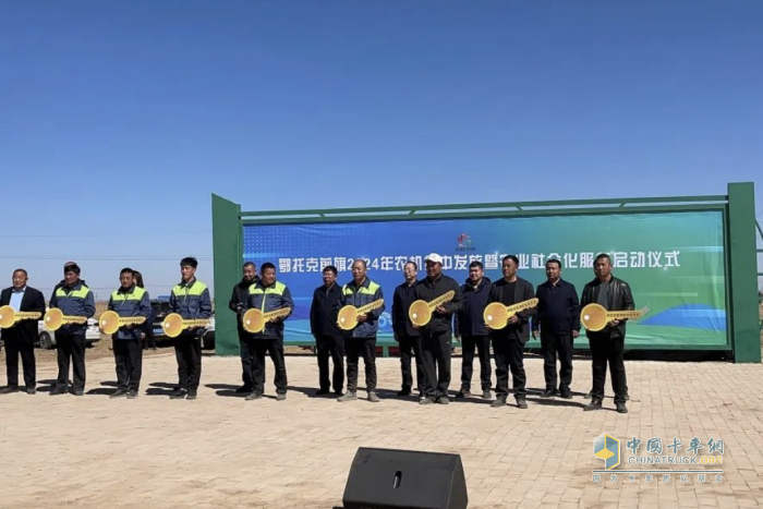 穩(wěn)定可靠不燒尿素 搭載東康CS4 B5.9動(dòng)力拖拉機(jī)批量交付！