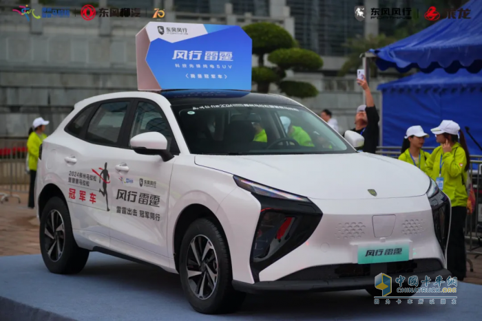 燃情柳馬賽道，東風(fēng)柳汽乘龍“乘風(fēng)跑團(tuán)”集結(jié)開跑