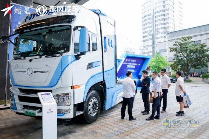 東風(fēng)商用車閃耀中央企業(yè)熠星創(chuàng)新創(chuàng)意大賽，引領(lǐng)新能源汽車賽道變革