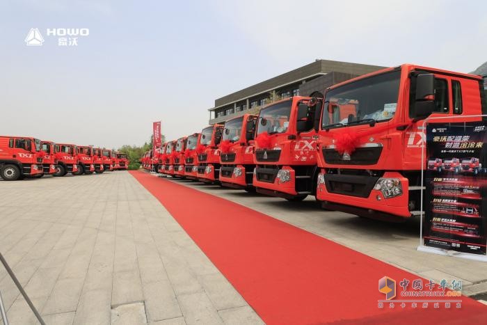 又50輛大單成功交付！豪沃TX7燃氣子車為什么值得“入手”？