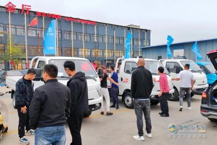 飛碟汽車燃油車4月推介會(huì)火爆全國 遍地開花！