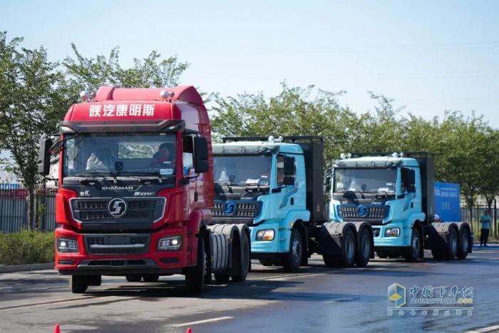 500輛戰(zhàn)略簽約、100輛批量交付，陜汽重卡斬獲大單！