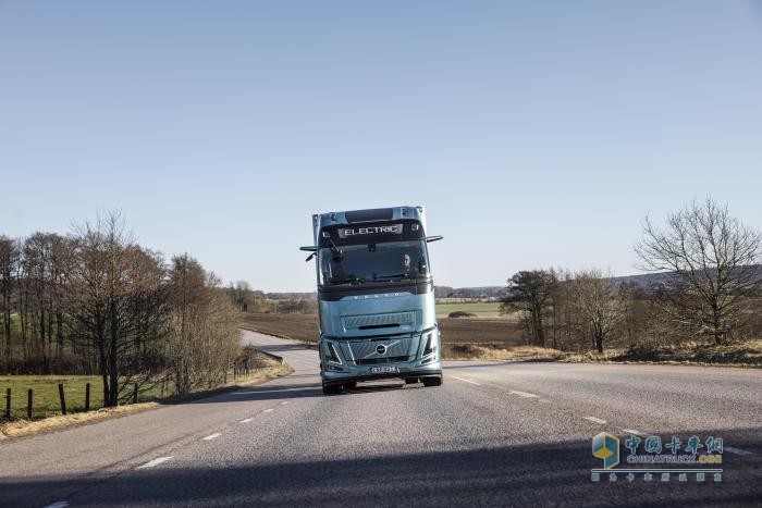 沃爾沃卡車收獲全球物流巨頭DSV 300輛電動(dòng)重卡訂單