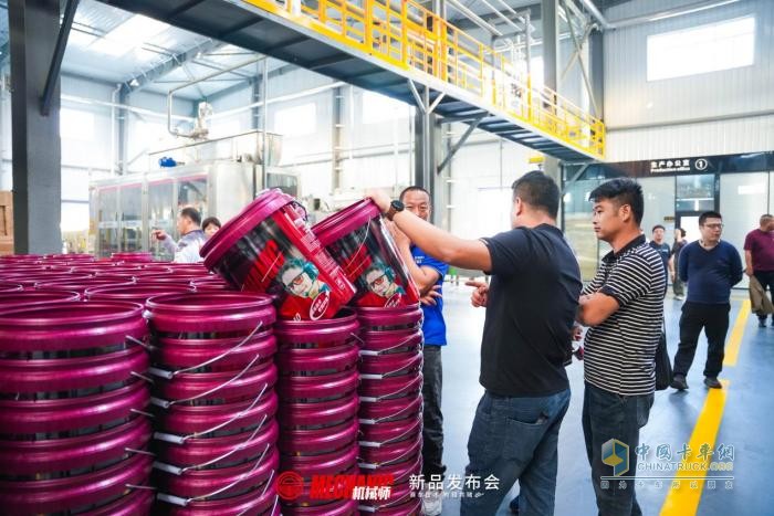 全能進(jìn)化，硬核性能！零公里柴機(jī)油機(jī)械師新品引領(lǐng)高端養(yǎng)護(hù)新潮流