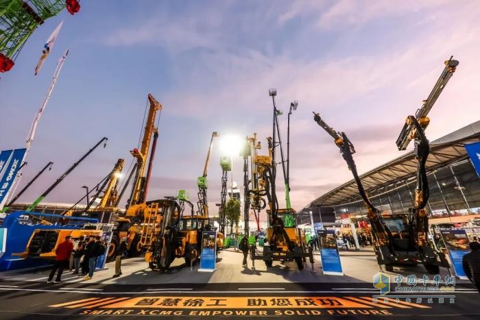 12000㎡、超180款展品—智慧徐工震撼亮相bauma CHINA 2024