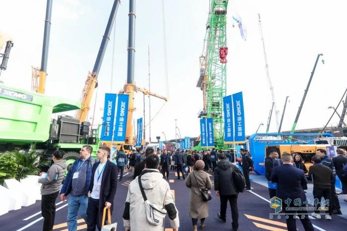12000㎡、超180款展品—智慧徐工震撼亮相bauma CHINA 2024