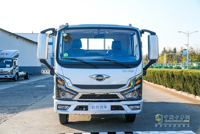 廂貨\載貨車最熱銷，新能源領(lǐng)漲—2024年1-11月輕卡市場主要特征總結(jié)分析
