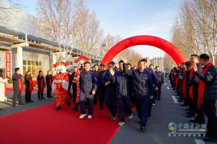 宇通專用車2025年開工盛典燃情開啟！