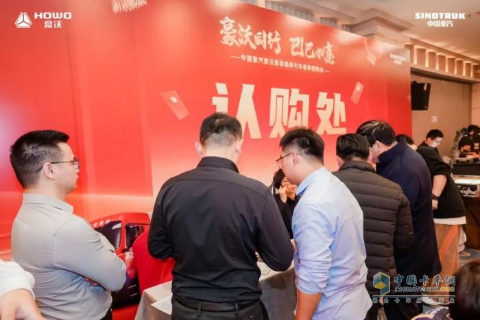 港口老板們都在搶什么？豪沃港拖車強(qiáng)勢(shì)鉅惠驚艷上海灘