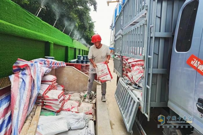 不想打工了怎么辦？廣西北海劉老板選擇江淮1卡駿鈴，生活大變樣