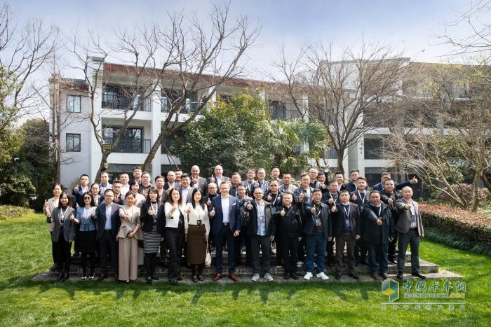 持續(xù)深耕高端市場！2025曼恩商用車（中國）經(jīng)銷商大會舉行