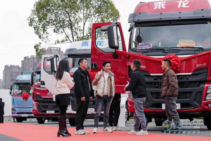 更高效更賺錢(qián)，乘龍卡車(chē)燃爆天府