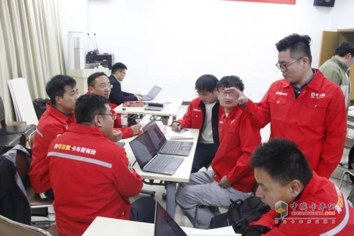 可蘭素營銷月度會 擂響終端動銷 “沖鋒號”