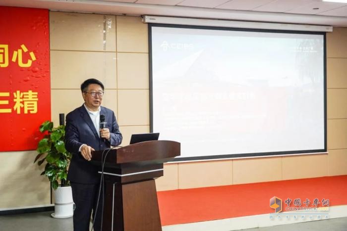 簽約1500臺！東風柳汽與中歐國際工商學院“龍行工程”生態(tài)共創(chuàng)合作項目啟動