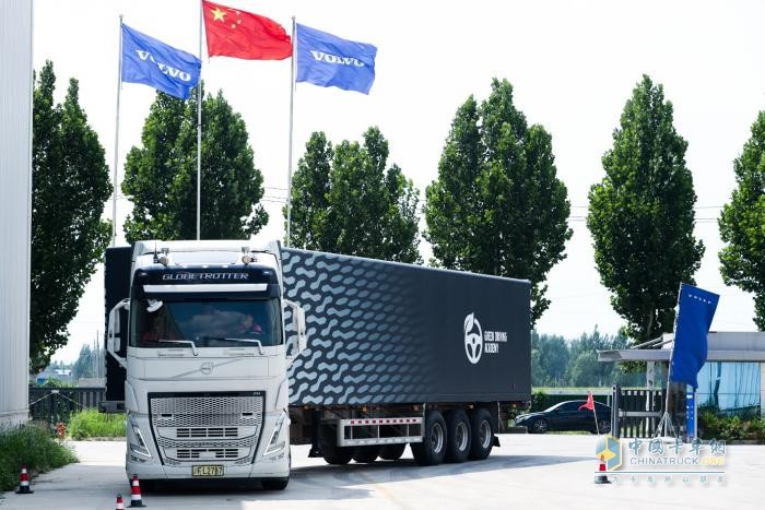 2025沃爾沃卡車綠色駕駛學(xué)院及車隊(duì)長研修營招募開啟！
