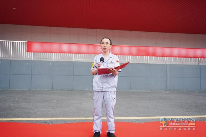 龍行天下 以客為先 龍擎3.0再拓版圖！20臺(tái)東風(fēng)天龍KL成功交付