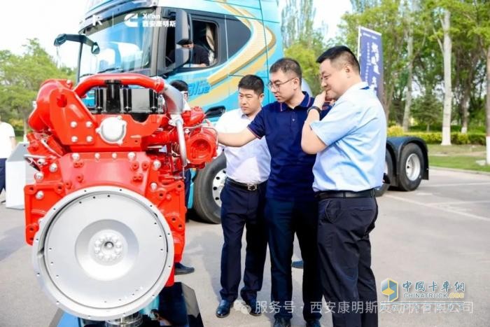 陜汽新明珠15L 630大馬力燃氣動力革新上市