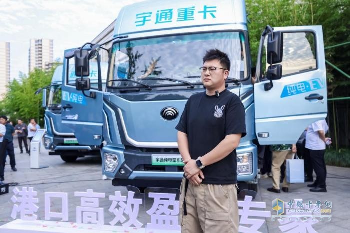 在鋼鐵與鹽霧之間，宇通重卡T系列如何書寫新能源時代的人性答案？