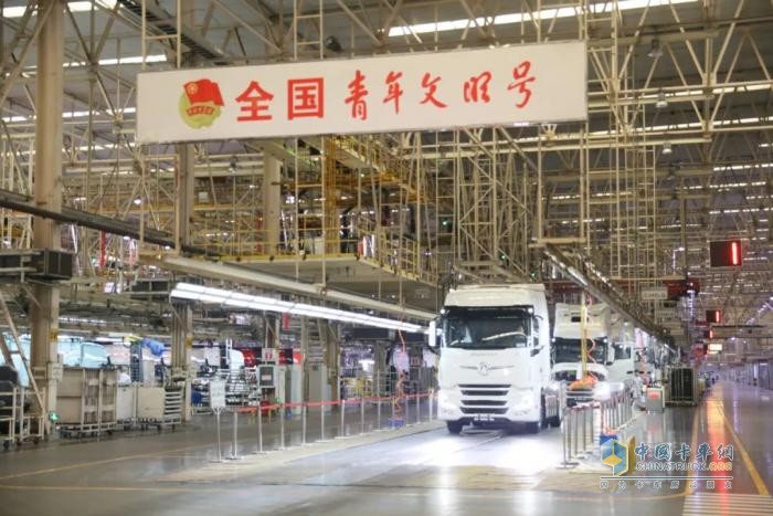 東風(fēng)商用車：又是TA們！這波流量TA們值得擁有