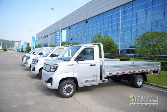 實(shí)測(cè)祥菱V5的“戰(zhàn)斗力”：一車通吃的“增收王”！