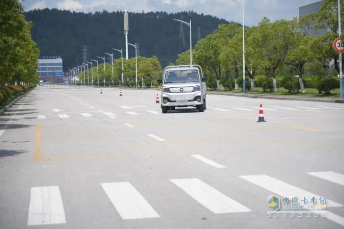 實(shí)測(cè)祥菱V5的“戰(zhàn)斗力”：一車通吃的“增收王”！