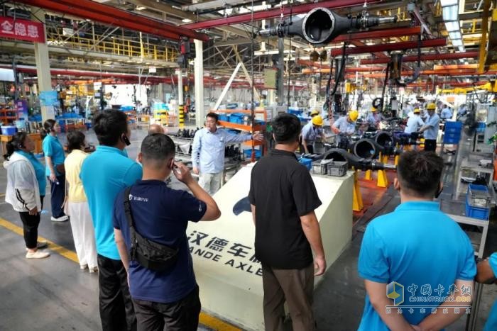 飛碟征途車友會走進漢德車橋  見證匠心精品！