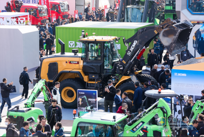 12000㎡、超180款展品—智慧徐工震撼亮相bauma CHINA 2024