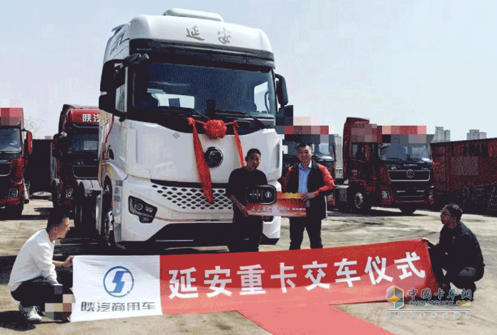 陜汽延安S700牽引車，全國交車熱潮涌動(dòng)，遍地開花大顯實(shí)力！
