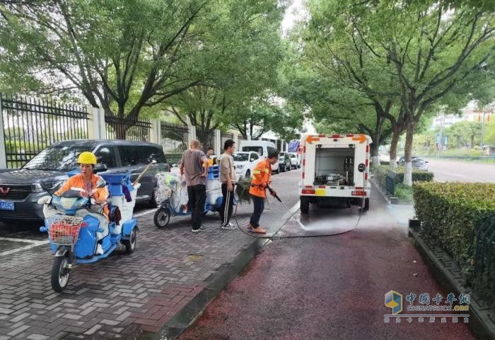 福田普羅科環(huán)衛(wèi)車亮相金華！