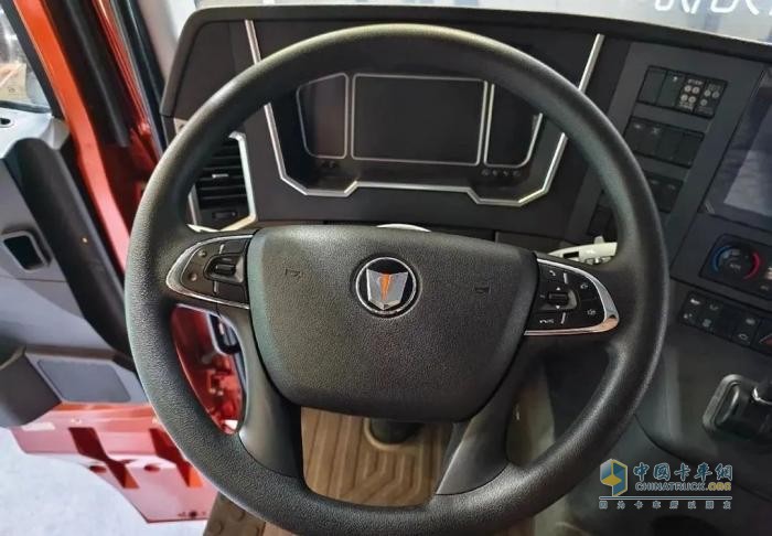 39.99萬元買630馬力燃?xì)廛?還送一臺奇瑞冰淇淋！看奇瑞商用車全新“金鳳凰”重卡