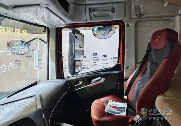 39.99萬元買630馬力燃?xì)廛?還送一臺奇瑞冰淇淋！看奇瑞商用車全新“金鳳凰”重卡
