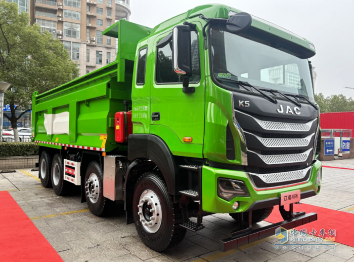 孔武有力！運輸渣土江淮格爾發(fā)8×4自卸車可靠抗造