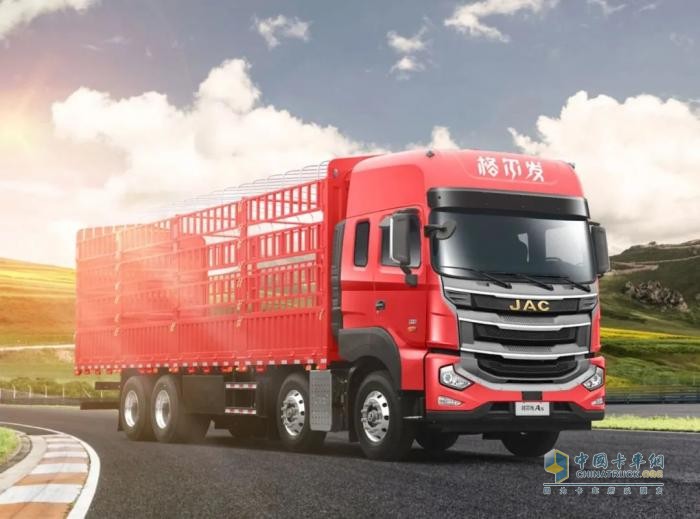 綠通運(yùn)輸包致富！江淮格爾發(fā)8×4載貨車大“鮮”身手！