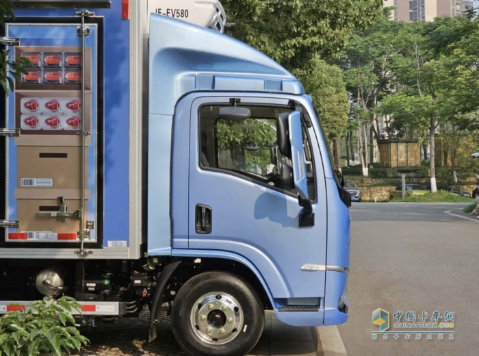 長續(xù)航、更安全，藍(lán)擎·悅EH Pro再樹高端電動輕卡新標(biāo)桿