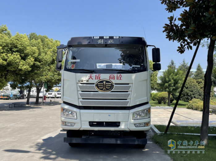 趁熱打鐵，霸氣出征！凌宇汽車(chē)秋天的第一次發(fā)車(chē)安排了！