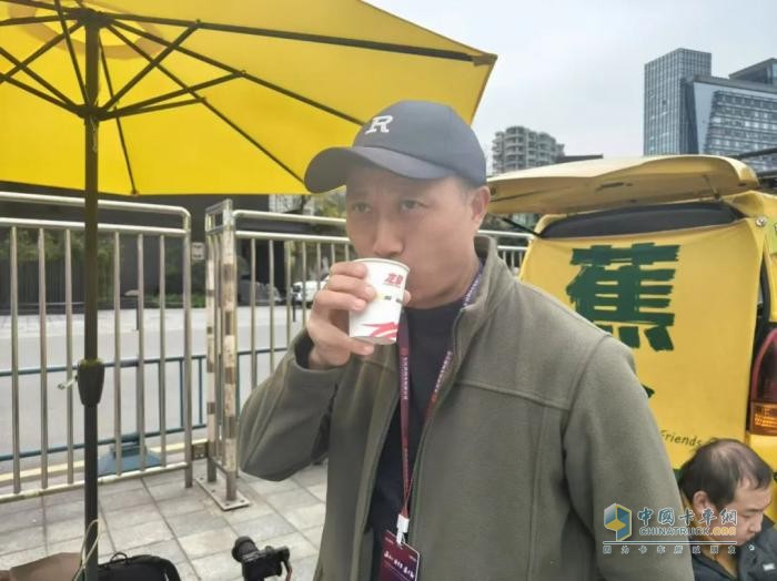 燃動未來！東風商用車2025合作伙伴大會，龍擎動力“鏈”接精彩