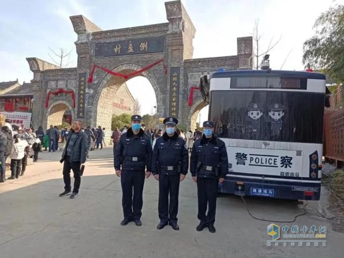 森源鴻馬移動警務(wù)室：春節(jié)里的堅守與擔當