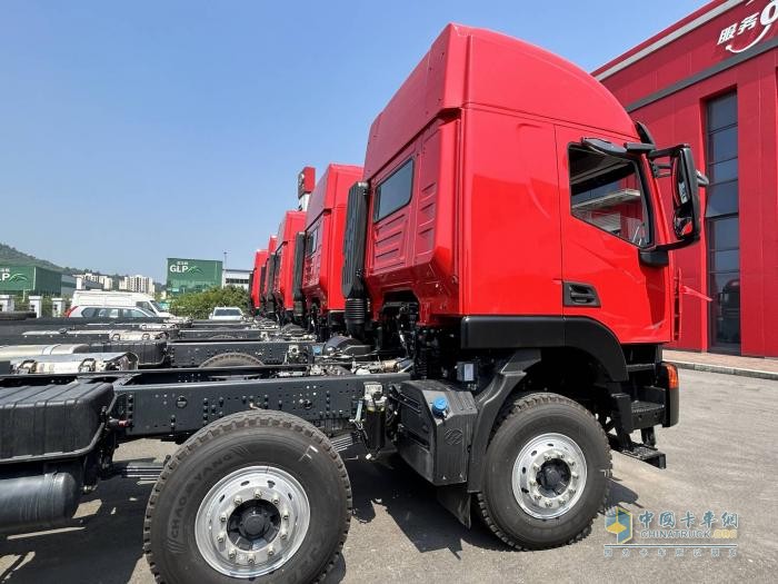 上汽紅巖自卸車年度車型品鑒及客戶答謝會圓滿舉行