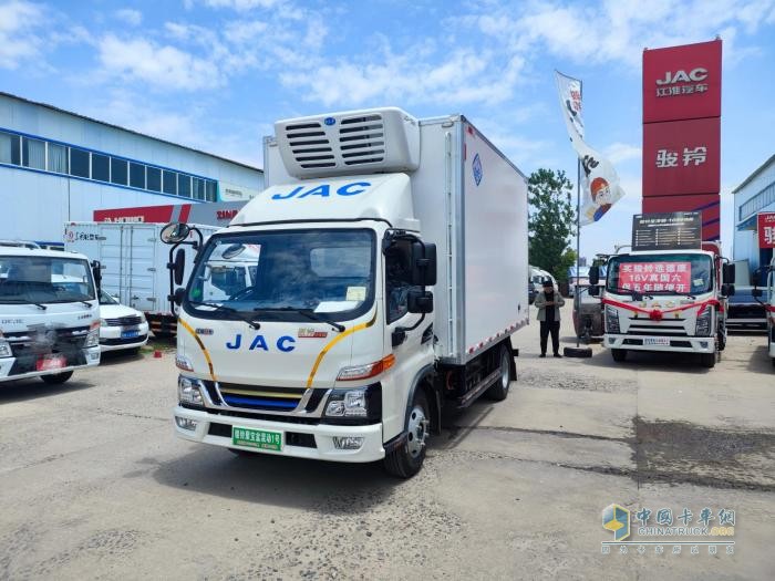 插電混動 混動1號·駿鈴聚寶盆冷藏車為破解行業(yè)痛點而來！