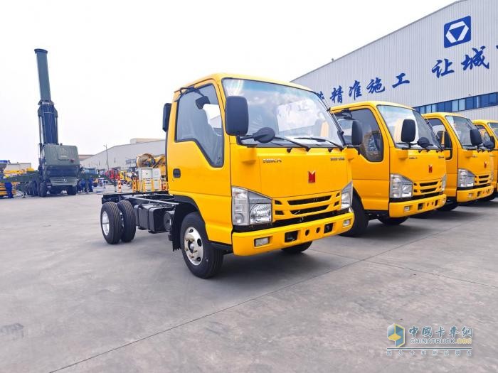品牌疊加 資源共享，慶鈴汽車與徐工隨車簽署戰(zhàn)略合作協(xié)議