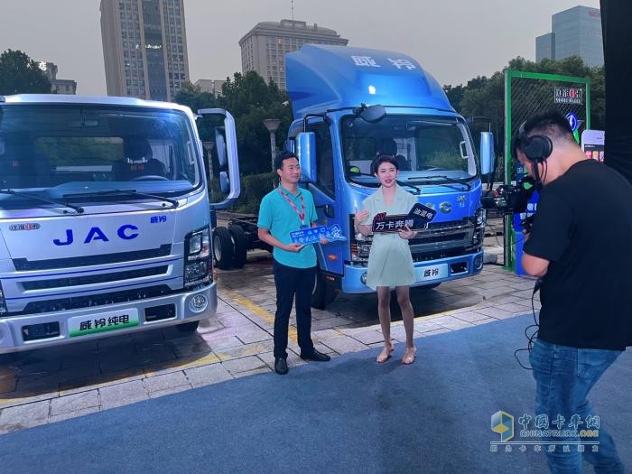 江淮1卡全系新品亮相 夢(mèng)想家M6、新能源純電V6成亮點(diǎn)！