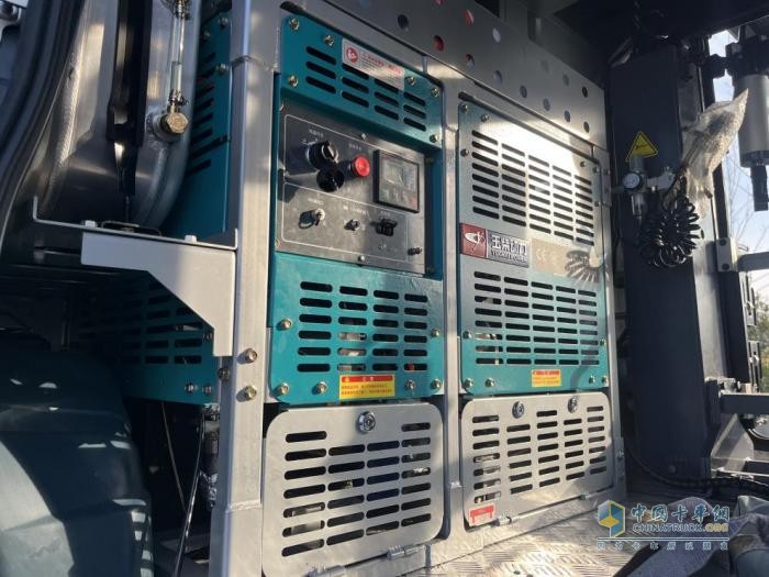 東風御風V9+變身“服務(wù)保障車”，一臺隨叫隨到的移動服務(wù)站