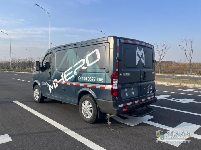 東風御風V9+變身“服務(wù)保障車”，一臺隨叫隨到的移動服務(wù)站