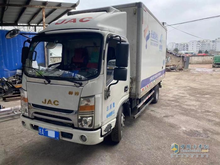 物產(chǎn)中國(guó) 百萬(wàn)同行 楊師傅攜手帥鈴Q3冷藏車(chē)守護(hù)好每一滴奶