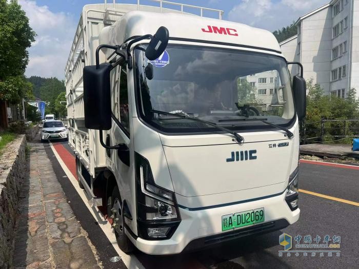 江鈴輕卡：節(jié)能王者 用戶(hù)共創(chuàng)