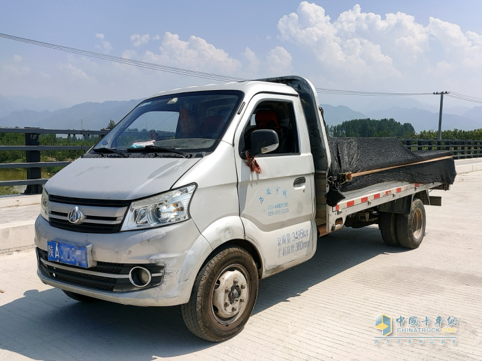 車比店好，長(zhǎng)安跨越王X5助力西安“水果大王”奔向致富路！