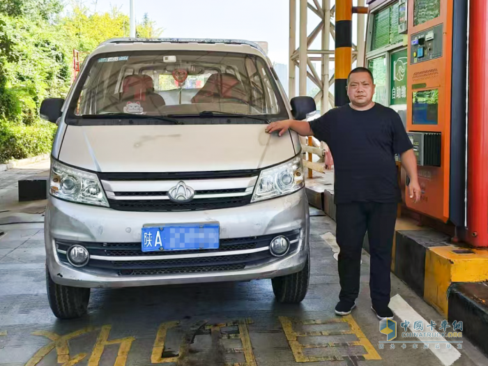 車比店好，長(zhǎng)安跨越王X5助力西安“水果大王”奔向致富路！