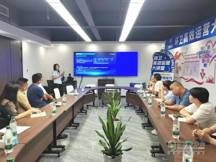 福州有福了！宇通環(huán)衛(wèi)“高效秘籍”來(lái)襲，共繪運(yùn)營(yíng)新篇章！