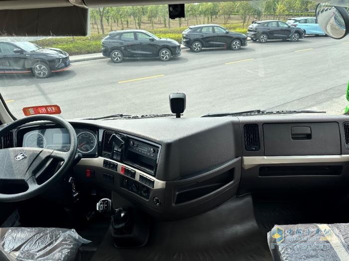 自重僅10.1 噸，每年節(jié)電9萬(wàn)元，乘龍H5純電牽引車的創(chuàng)富硬實(shí)力